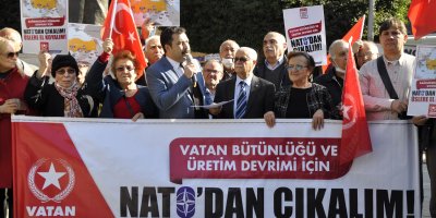 "Mumcu ve Okkan Vatan Partisi'nin NATO'dan çıkma mücadelesinde yaşıyor"
