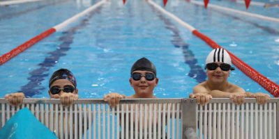 Adana Yüreğir’de 4 mevsim yüzme keyfi