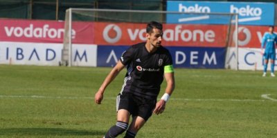 Adanaspor Alpay Çelebi'yi renklerine bağladı