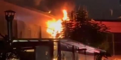 Yangın sonucu iş yeri kullanılamaz hale geldi