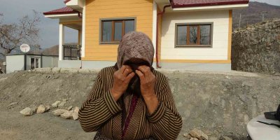 Fatma Teyze yeni evine kavuştu: Bu kez sevinç gözyaşı döktü