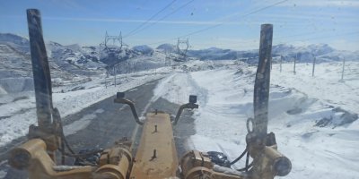 Okullar açılmadan Toros Dağları'nın karlı yolları açıldı