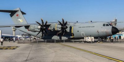 TSK kargo uçağı Adana'ya indi