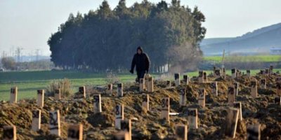 Sözün bittiği yer: Deprem mezarlığında numaralı defin