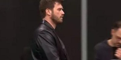 Adanalı sanatçı girişiyle gündem oldu