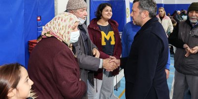 Yüreğir Belediyesi, depremin ardından tüm imkanlarını seferber etti