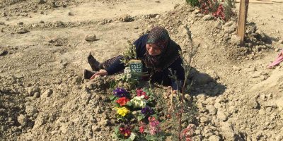 Depremde ailesini kaybeden annenin feryadı