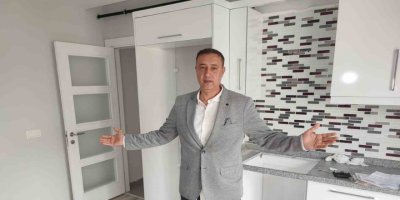 Depremden sonra evine döndü, hayatının şokunu yaşadı