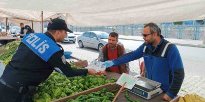 Gerçek polis cami, okul, çarşı ve pazarda "sahte polis" uyarısı yaptı