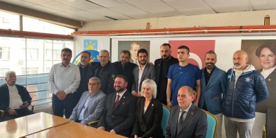 Dr. Şükrü Karaca'dan geniş katılımlı toplantı