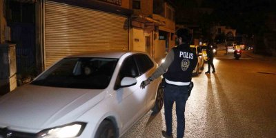 Polisten şok uygulamalar: 265 suçlu yakalandı, 106 silah ele geçirildi