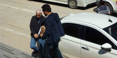 Eşini ve yanındaki akrabasını ayaklarından vuran koca adliyeye sevk edildi