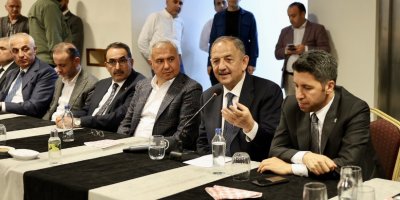 Özhaseki Adana'da Kayserili İş İnsanlarıyla Buluştu