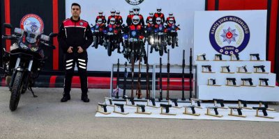 Adana’da polisinden şok uygulamalar: Son 1 haftada 104 adet silah ele geçirildi