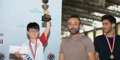 Satranç turnuvası ödül töreni yapıldı