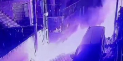 Alacağını alamadı evin önüne el yapımı bomba attı