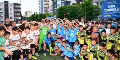 “Umut Turnuvası” şampiyonu Adana Demirspor oldu