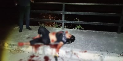 Kıskançlık krizine girdi, sevgilisini defalarca bıçaklayarak ağır yaraladı