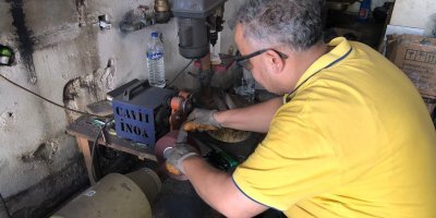 Adana’nın tescilli bıçakları Kurban Bayramına hazırlanıyor