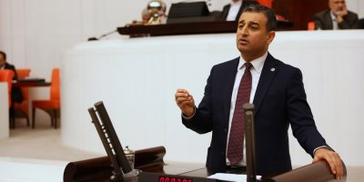 CHP'li Bulut: "Yüzlerce Kalem İlaç Yoka Düşecek"