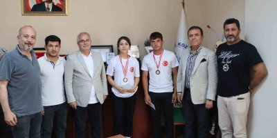 Başkan Özgan, Kozanlı boksörleri ağırladı