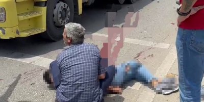 Adana'da motosiklet sürücüsü çarptığı kamyonun sürücüsünün kollarında can verdi