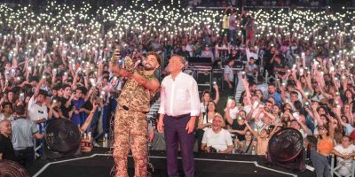 Adanalılar Sefo ile ‘Yaza Merhaba’ dedi