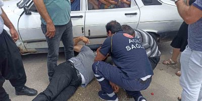 Otomobille çarpışan motosikletin sürücüsü yaralandı