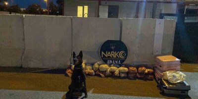 Biber salçalı ve zeytinyağlı 27 kilo esrar ele geçirildi