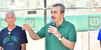 Genç tenisçiler sertifikalarını aldı