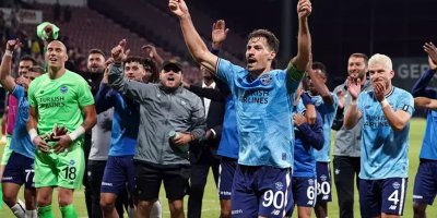 Romanya'da tarihi gecede avantaj Adana Demirspor'un