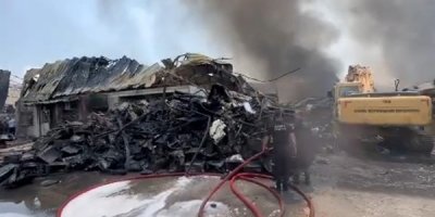 18 iş yerine sıçrayan yangın kontrol altına alındı