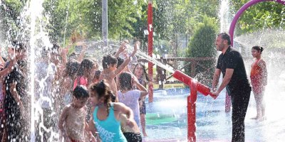 Adana sıcağında serinleten eğlence