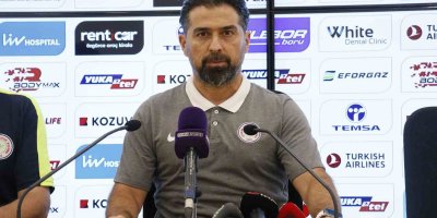 İlhan Palut: ”İnşallah bir sonraki maça daha hazır bir Rizespor izleteceğiz”