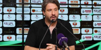 Adanaspor Teknik Direktörü Özhan Pulat: "Elimizden gelen tüm hamleleri yaptık"