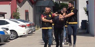 Adana'da cephanelik gibi eve baskın