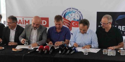 Adana'da yanan TSYD binası DAİMFED tarafından yeniden yapılıyor