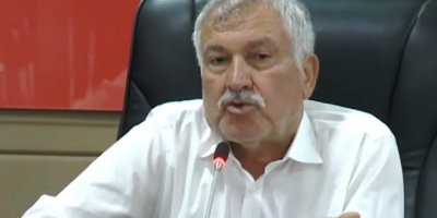 Adana Büyükşehir Belediye Meclisinde asfalt tartışması