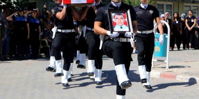 Kalp krizinden ölen polis, son yolculuğuna uğurlandı