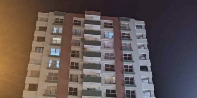 Hırsızlar yangın merdivenini kullanıp daireye girdi, altın ve kadın kıyafeti çaldı