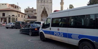 Sokak ortasında bıçaklanarak öldürüldü