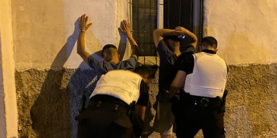 Adana’da narkotik polisi uyuşturucu satıcılarına göz açtırmıyor