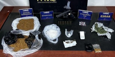 Uyuşturucu sattığı öne sürülen 3 kişi tutuklandı