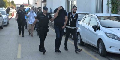 Seyhan ve Çukurova Belediyesi operasyonunda 9 kişi tutuklandı