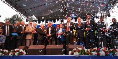 200 milyon liraya mal olan Şakirpaşa Alt Geçidi’nin açılışı gerçekleştirildi