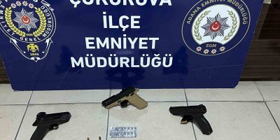Adana’da silah, etil alkol ve kaçak alkol ele geçirildi