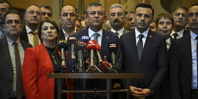 Özgür Özel, 81 il başkanı ile bir araya geldi: CHP'ye yakışır bir PM listesi yapacağız