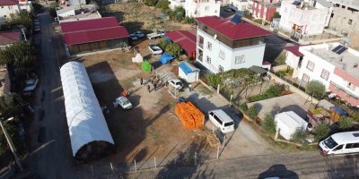 Hurma kurutma işi mahalleyi fabrikaya çevirdi