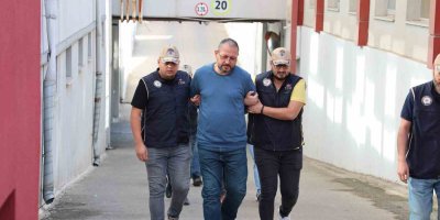 Adana’da Bylock kullanıcısı 4 firari FETÖ üyeliğinden yakalandı