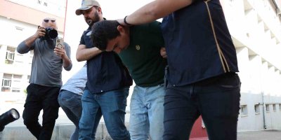 Ağırlaştırılmış müebbetle aranan FETÖ firarisi Adana'da hücre evinde yakalandı
